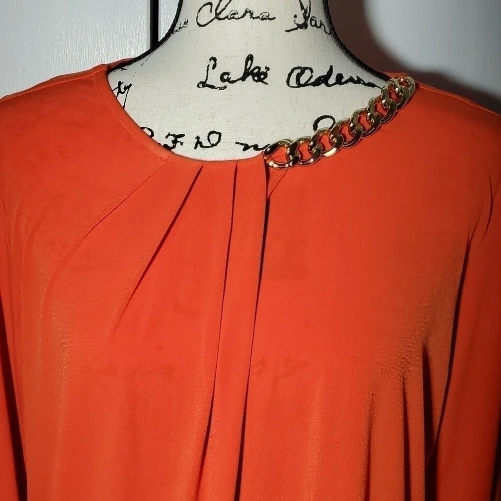 Michael Kors- Women's Orange Dress Gold chain neck detail Like new! Sz. Large